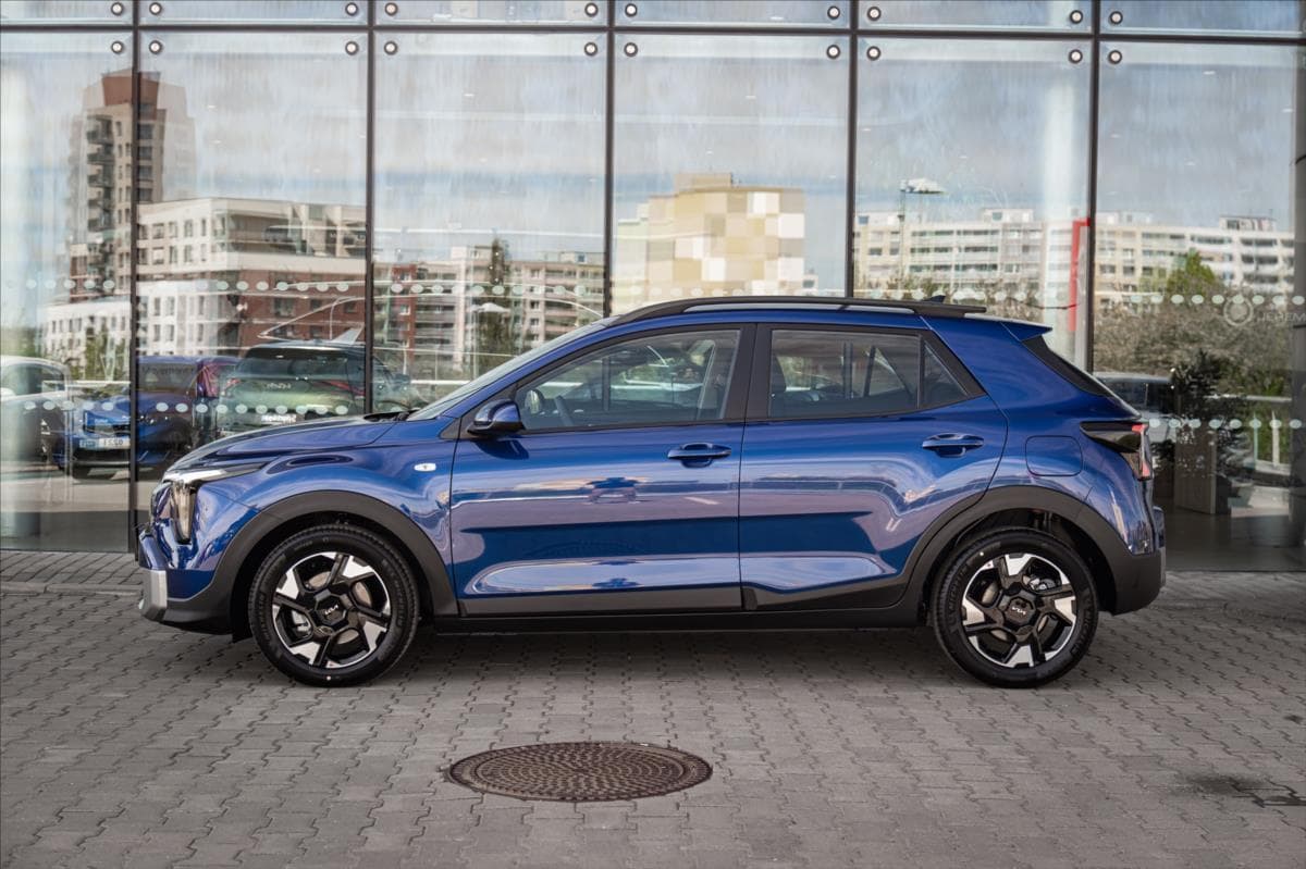 2025 Kia STONIC - 12