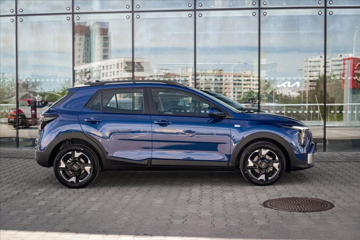 2025 Kia STONIC - 14