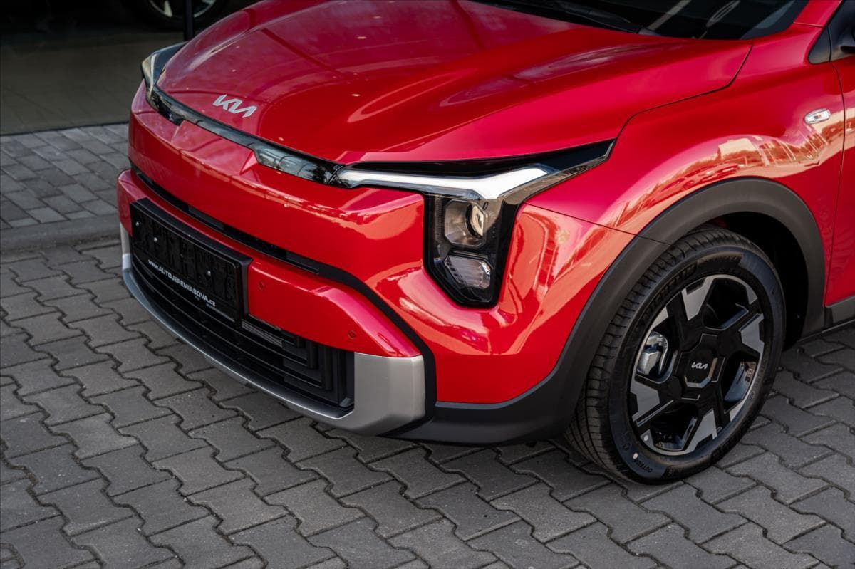 2025 Kia STONIC - 10