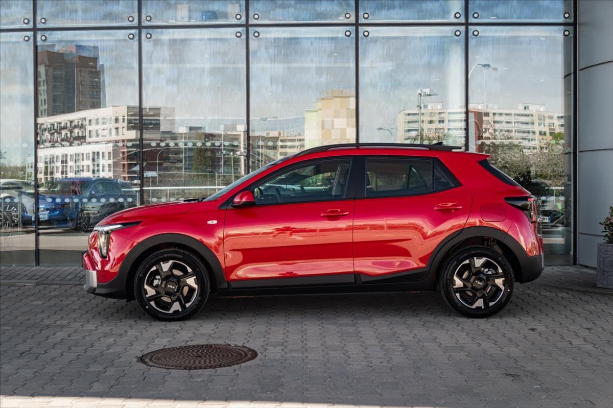 2025 Kia STONIC - 8
