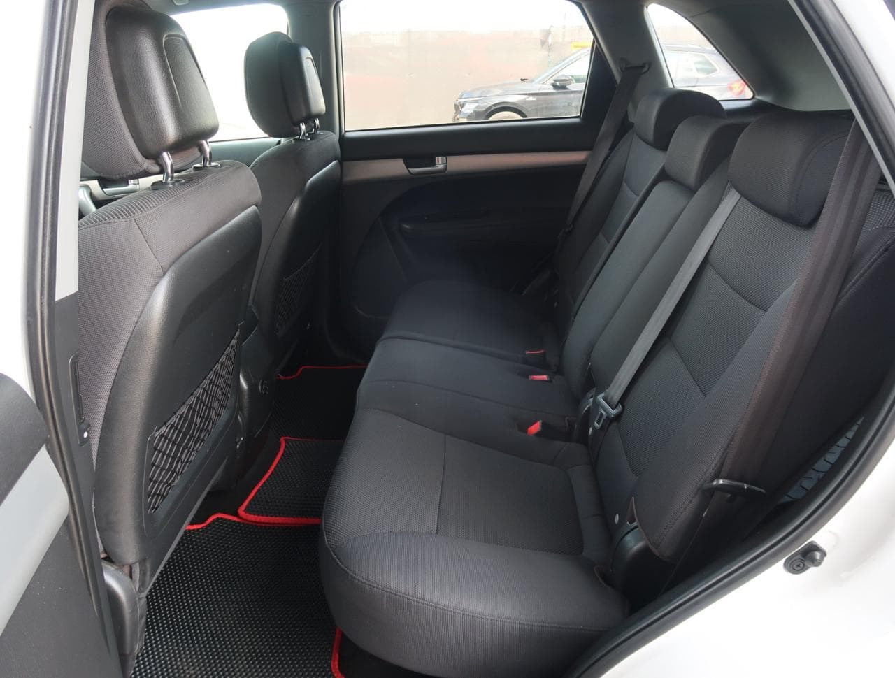 2011 Kia SORENTO - 26