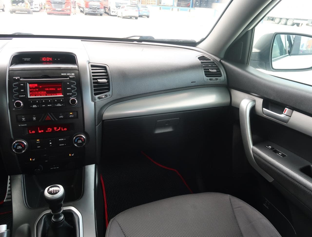 2011 Kia SORENTO - 21
