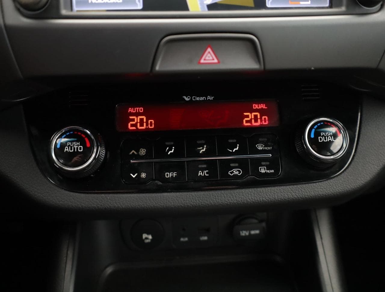 2015 Kia SPORTAGE - 16