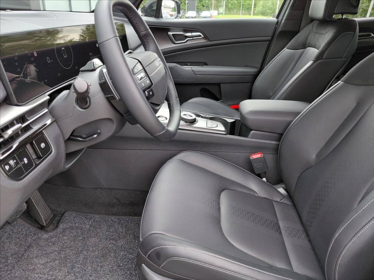 2026 Kia SPORTAGE - 11