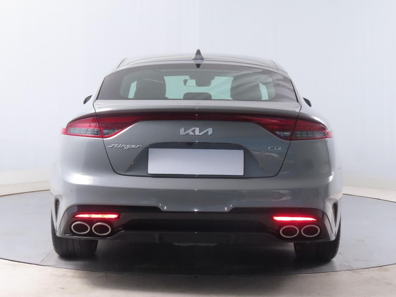 2023 Kia STINGER - 6
