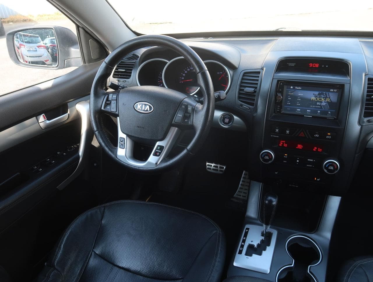 2011 Kia SORENTO - 9