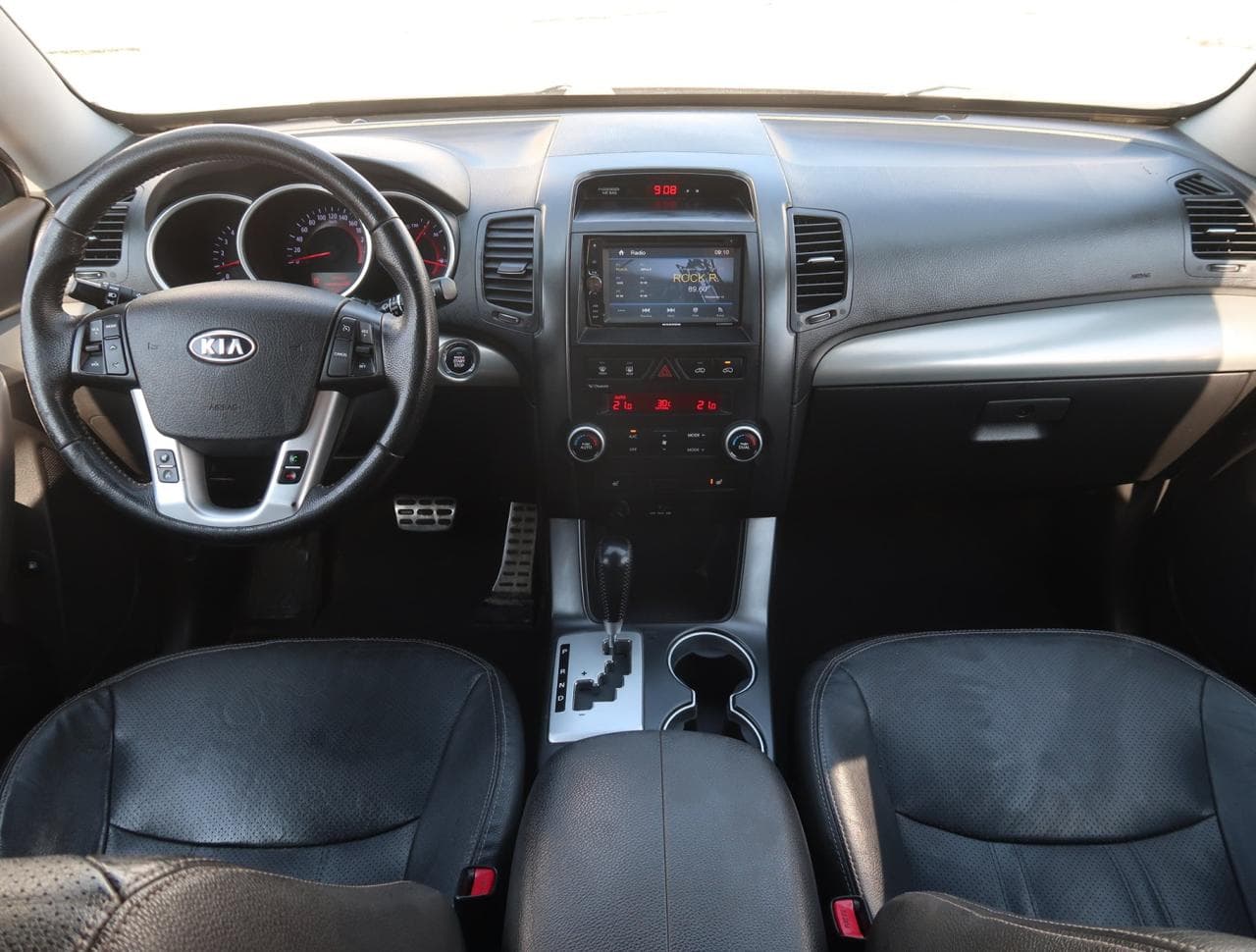 2011 Kia SORENTO - 10