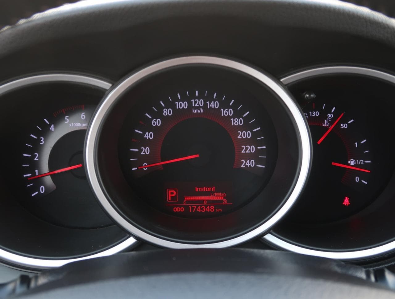 2011 Kia SORENTO - 17