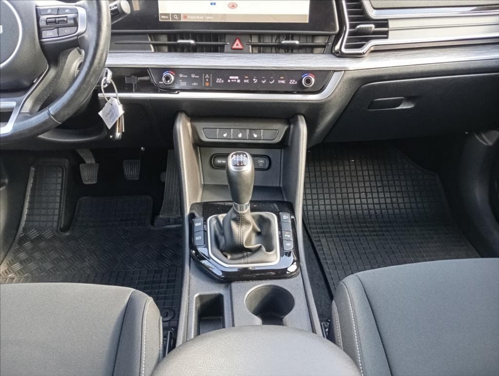 2022 Kia SPORTAGE - 27