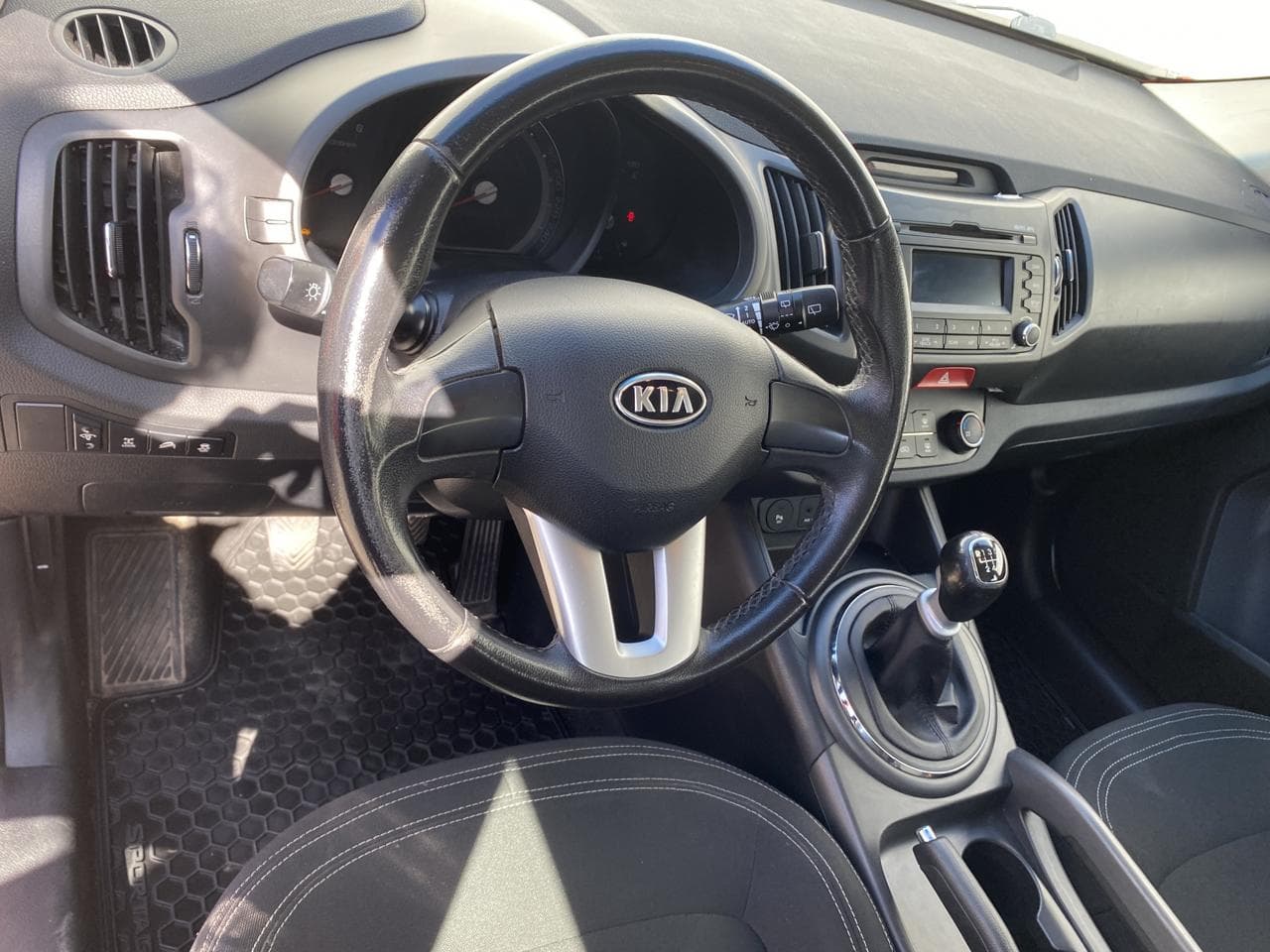 2010 Kia SPORTAGE - 17