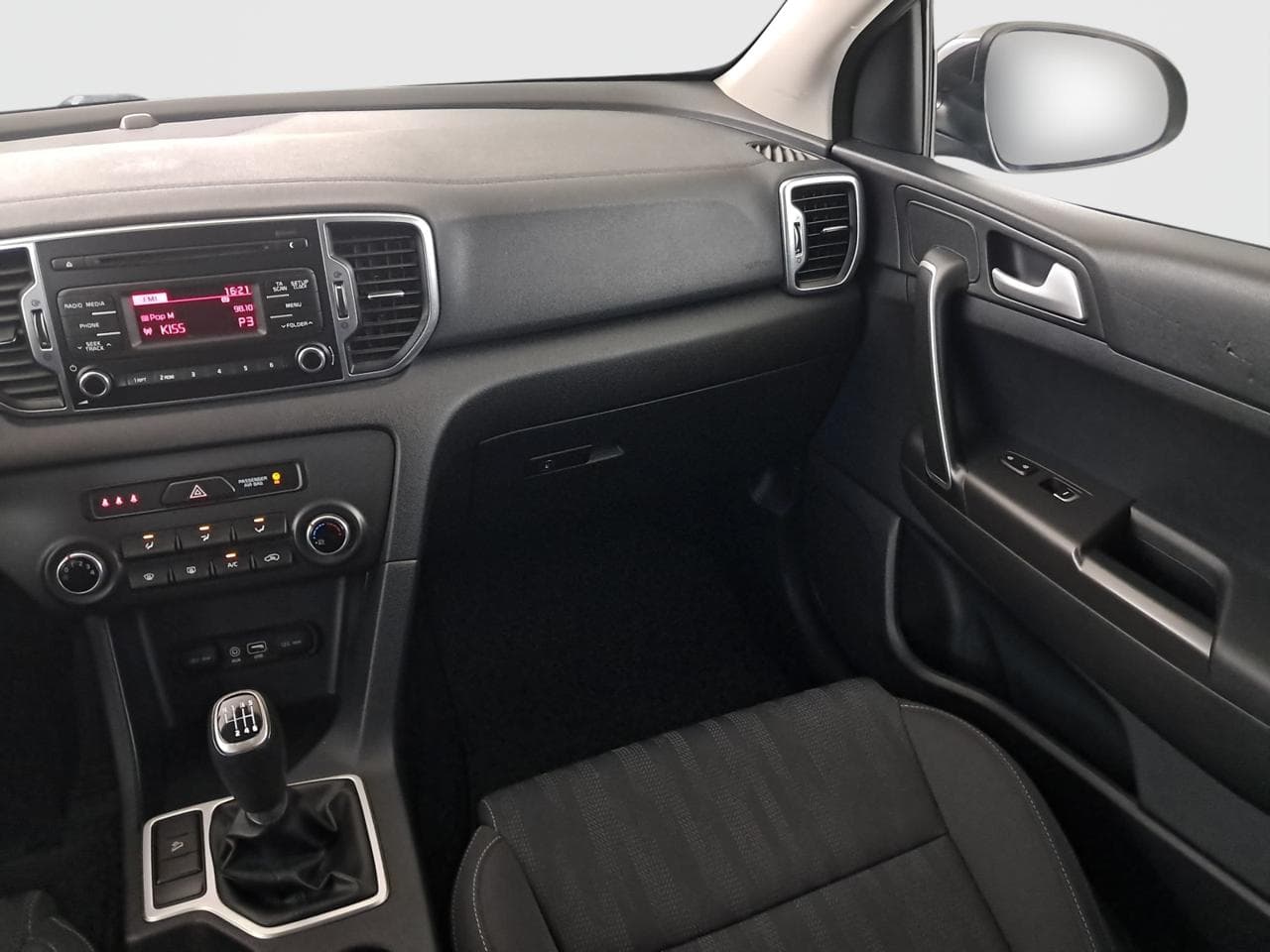 2017 Kia SPORTAGE - 12