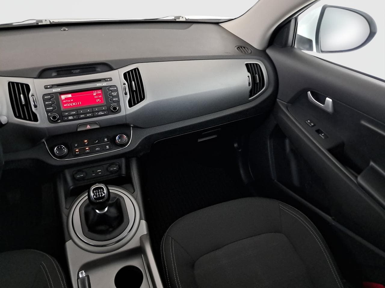 2015 Kia SPORTAGE - 17