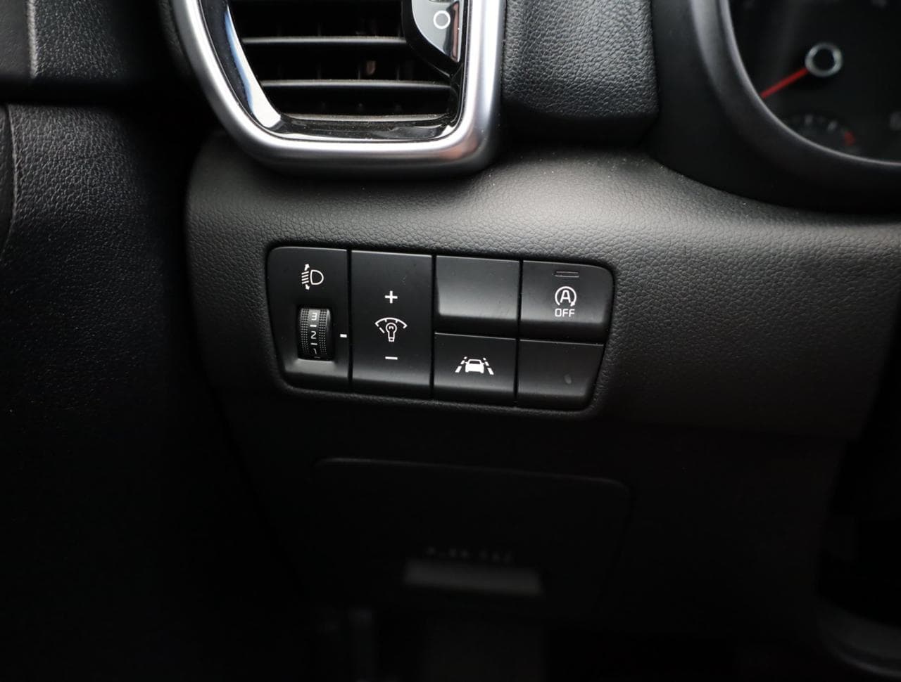 2020 Kia SPORTAGE - 20