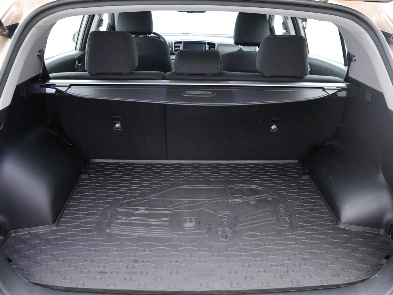 2017 Kia SPORTAGE - 19