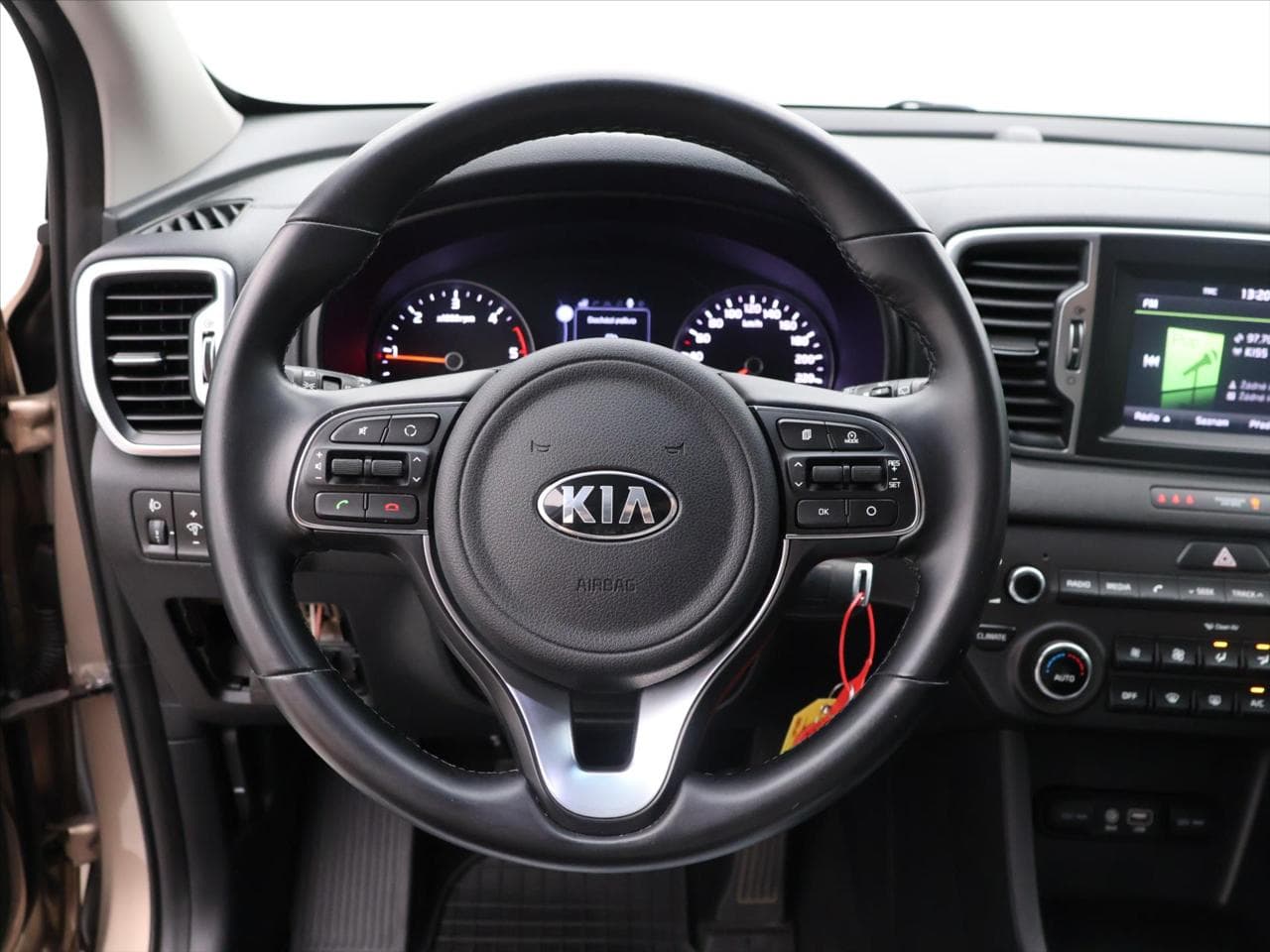 2017 Kia SPORTAGE - 32