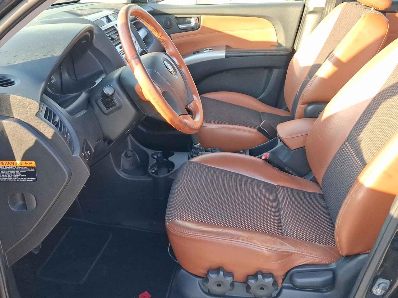 2005 Kia SPORTAGE - 17