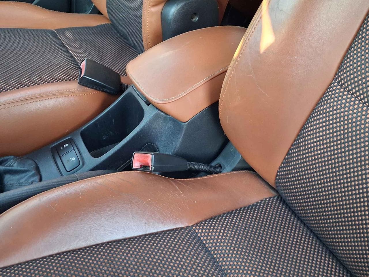 2005 Kia SPORTAGE - 28