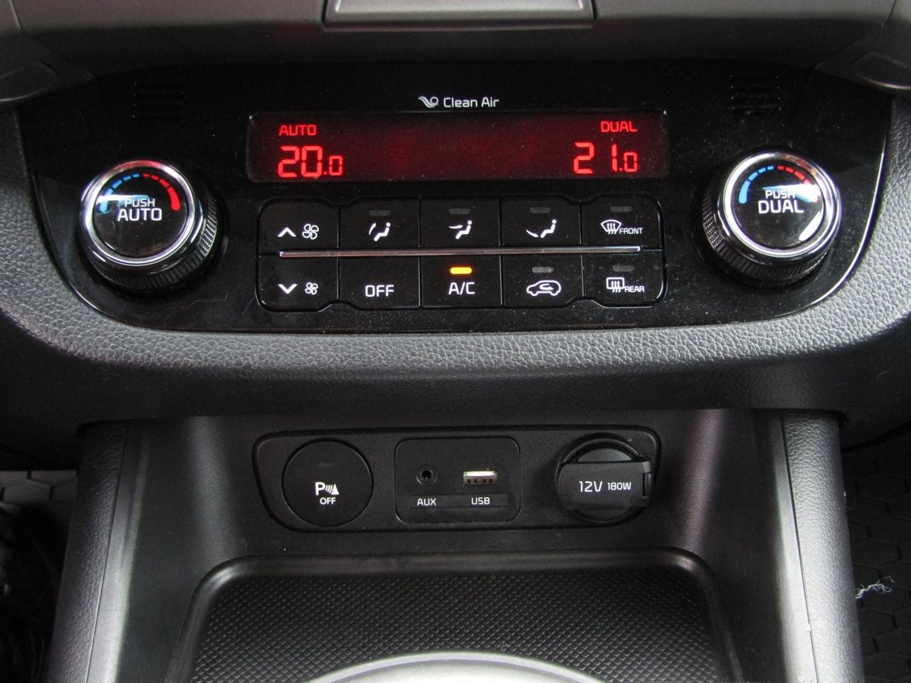 2015 Kia SPORTAGE - 28