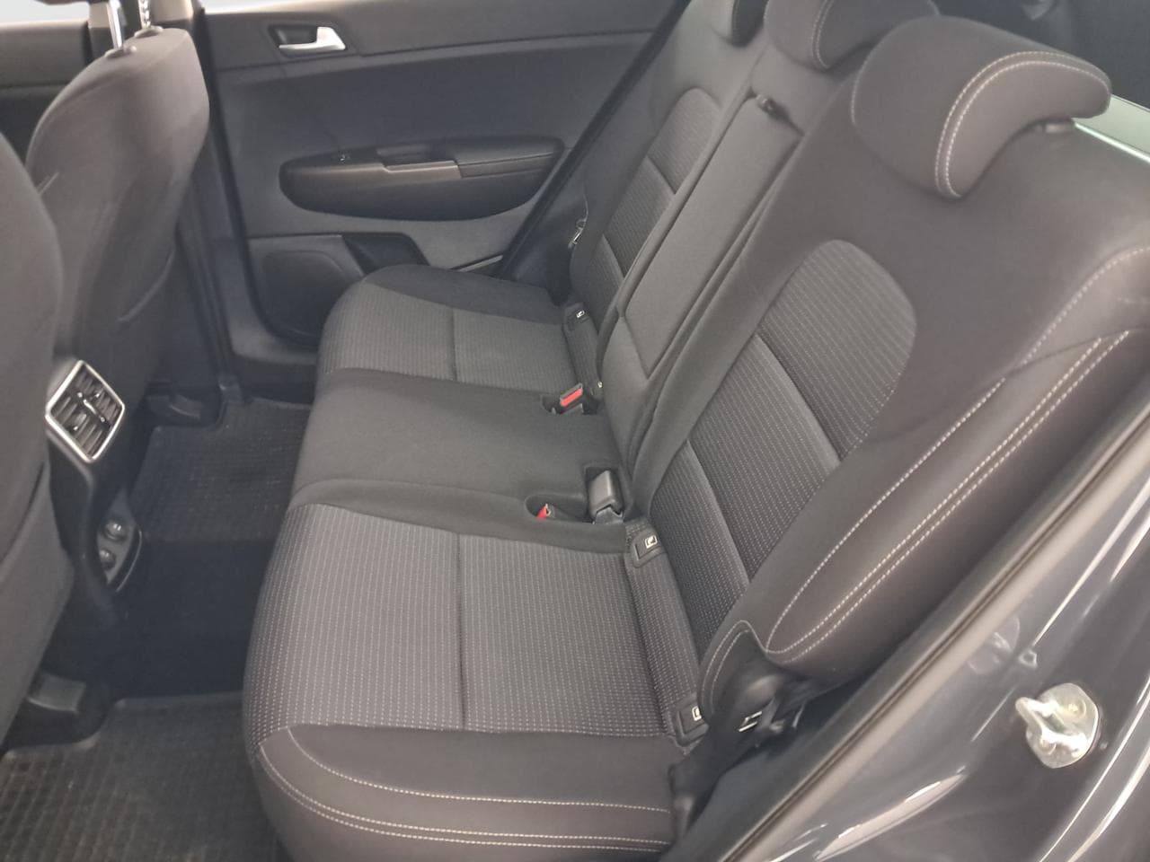 2021 Kia SPORTAGE - 14