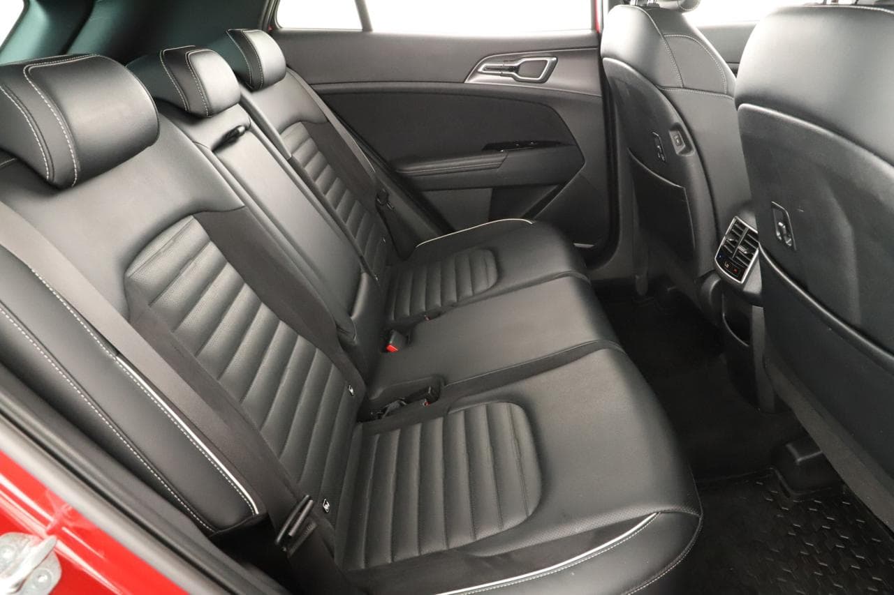 2023 Kia SPORTAGE - 19