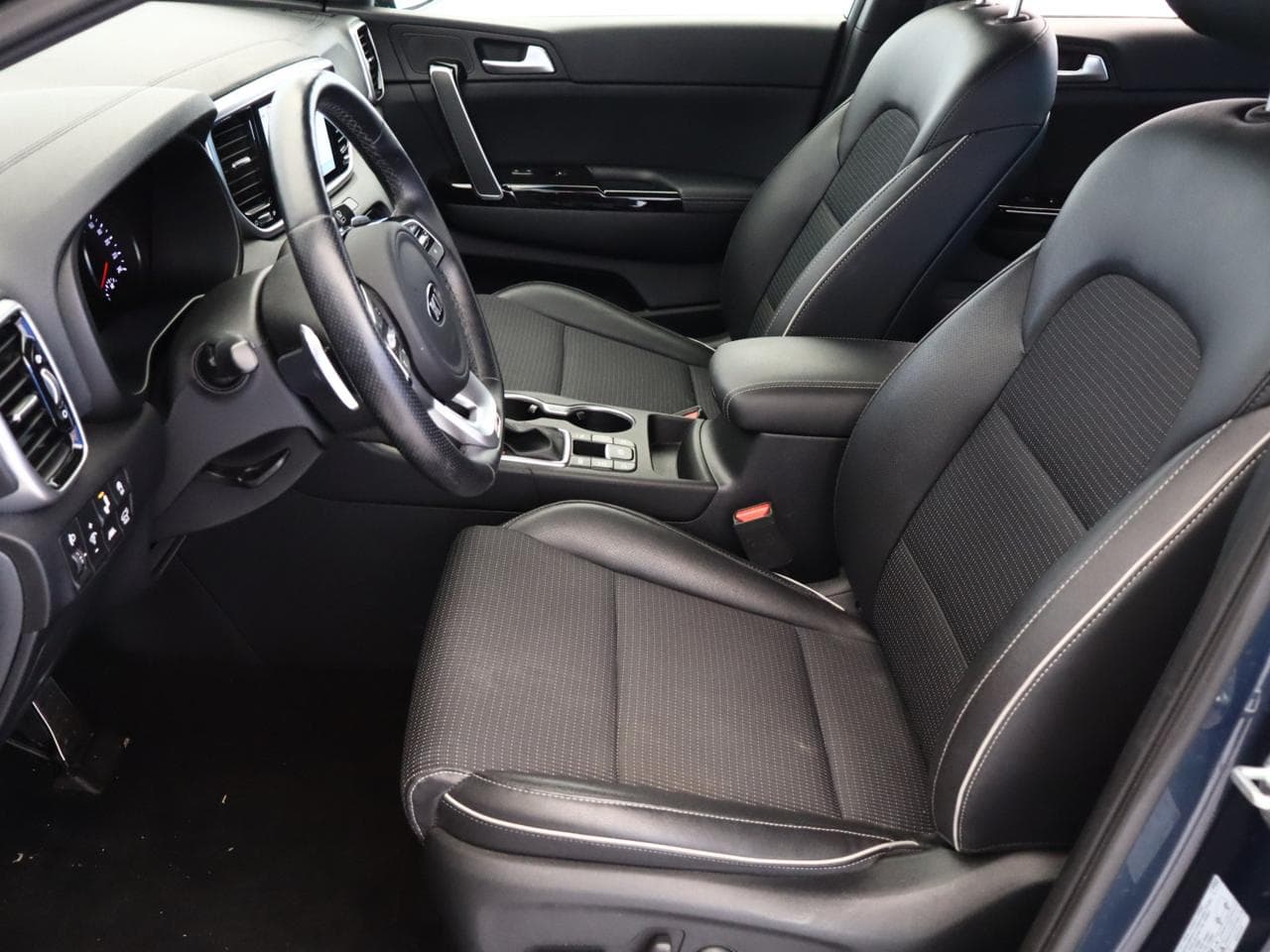 2021 Kia SPORTAGE - 25