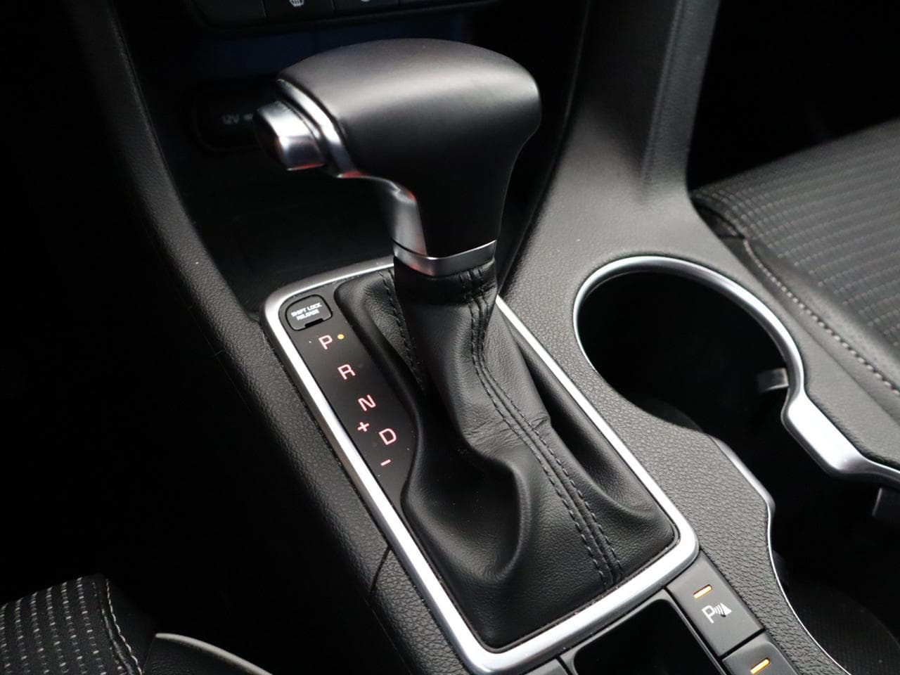 2021 Kia SPORTAGE - 30