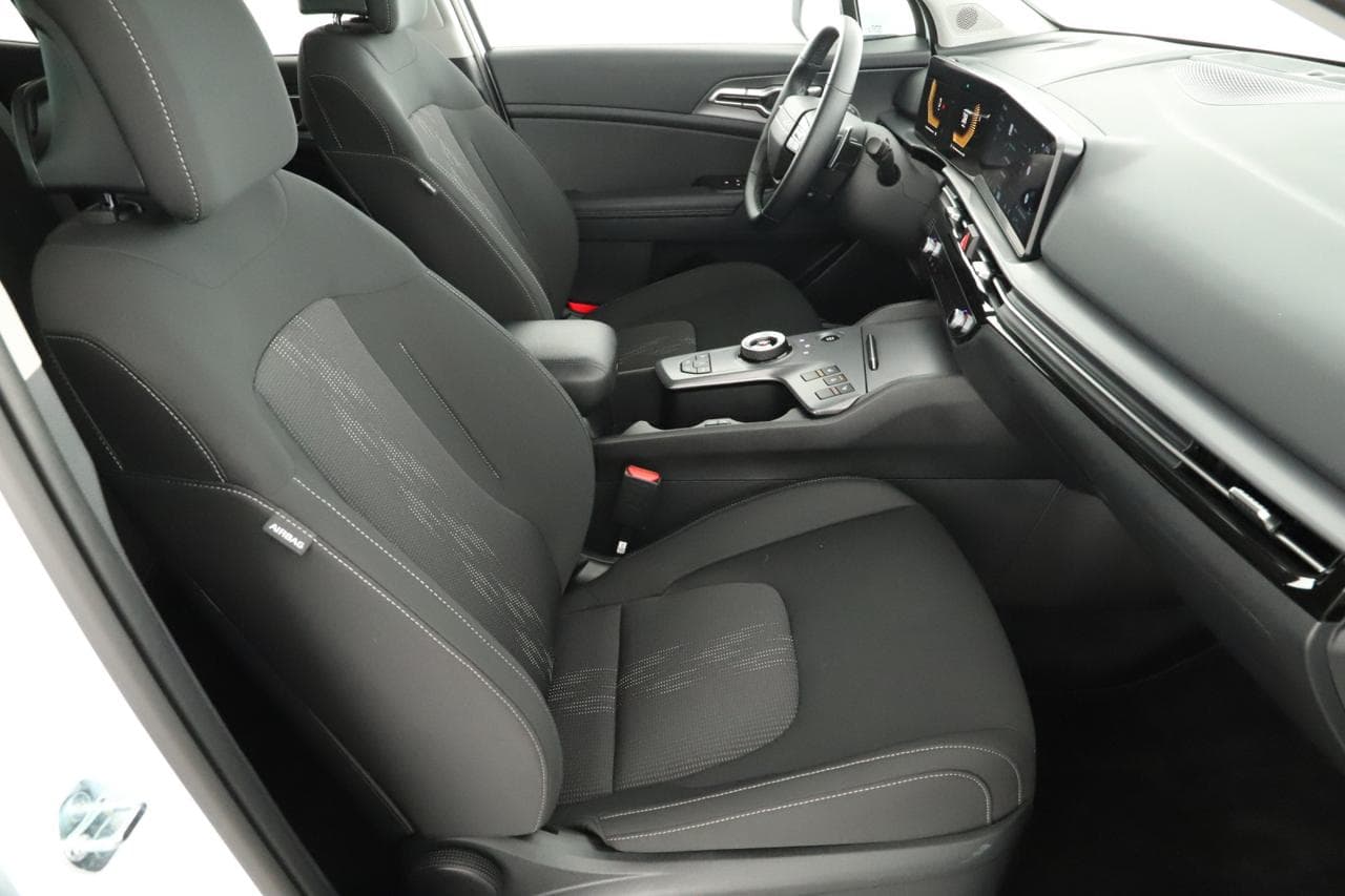 2025 Kia SPORTAGE - 10