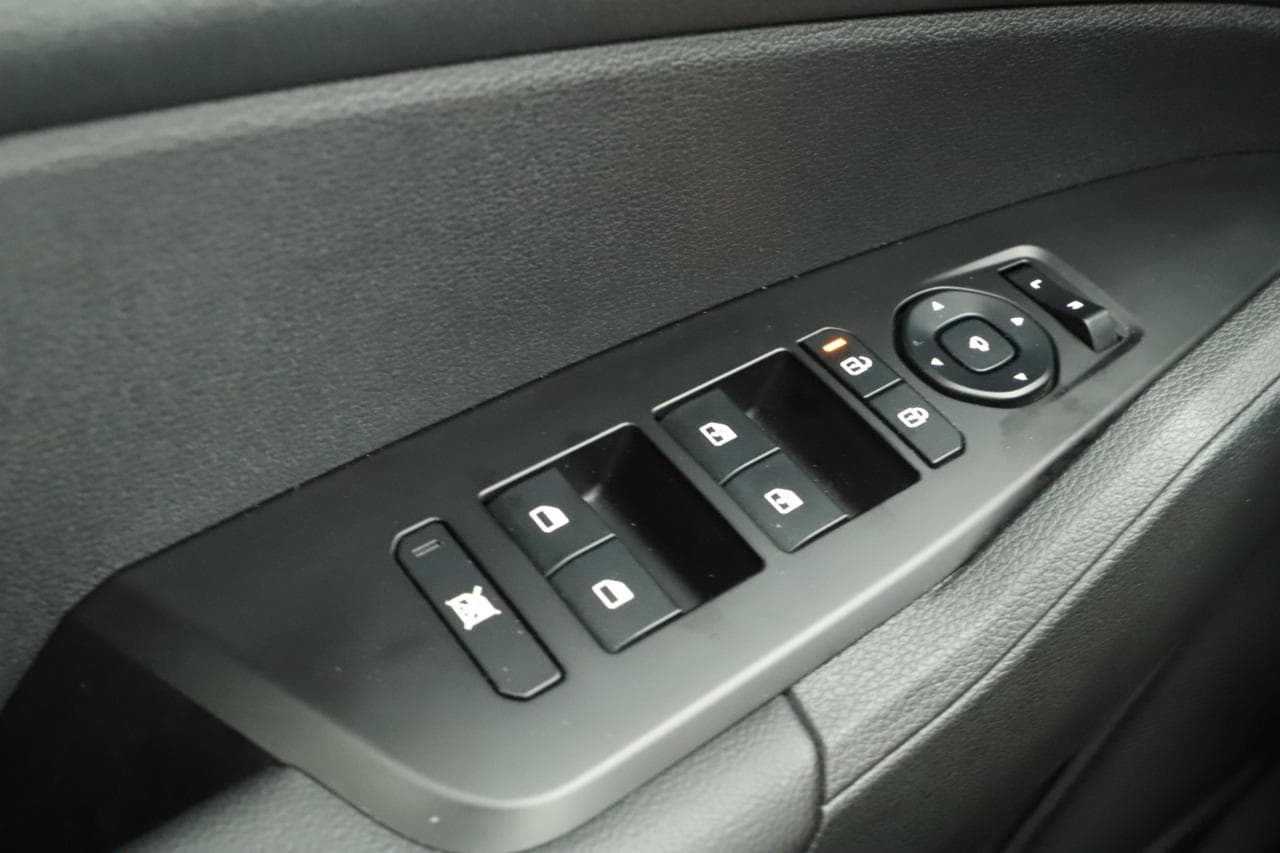 2025 Kia SPORTAGE - 16