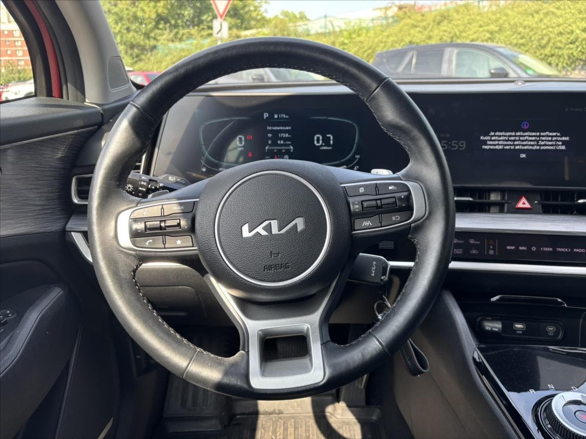 2024 Kia SPORTAGE - 17