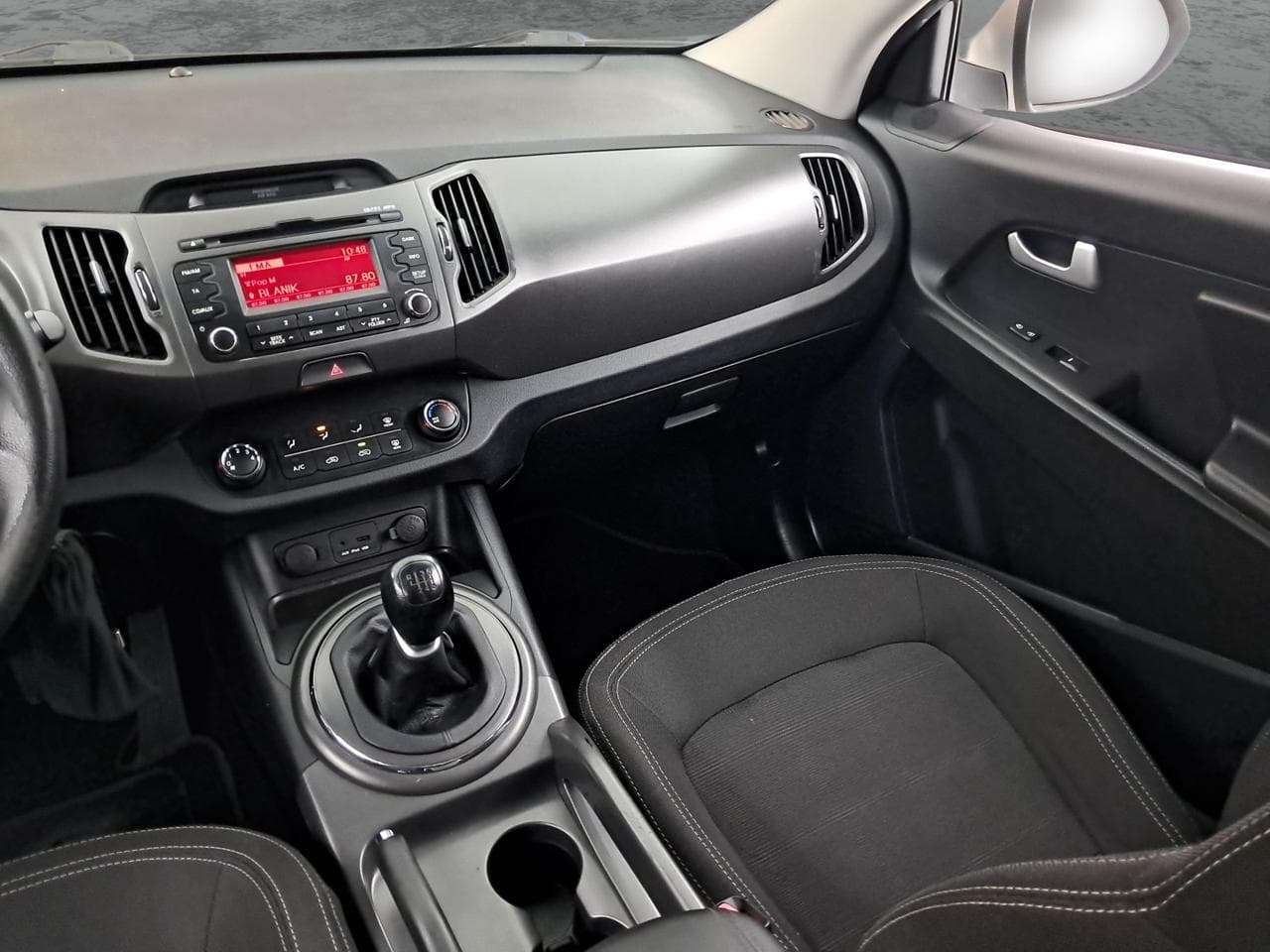 2012 Kia SPORTAGE - 11