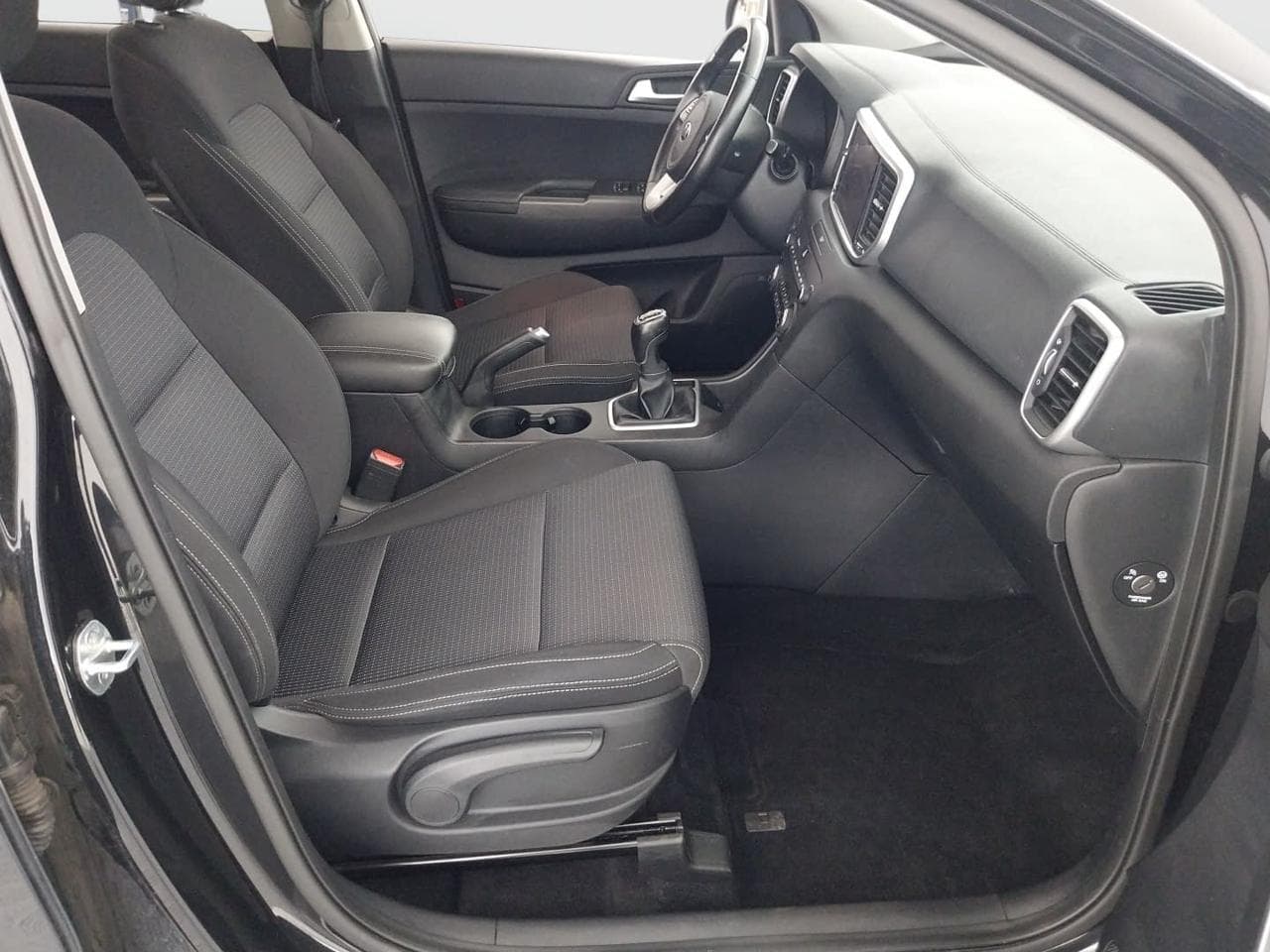 2021 Kia SPORTAGE - 12