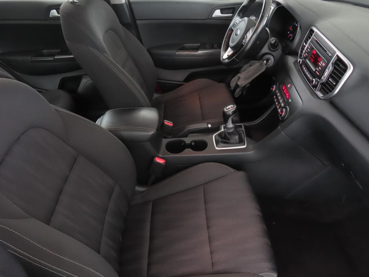 2018 Kia SPORTAGE - 12