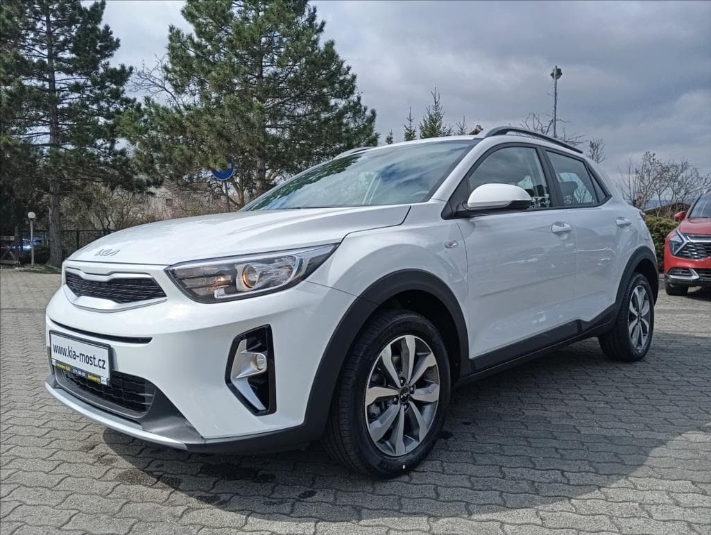 2025 Kia STONIC - 4