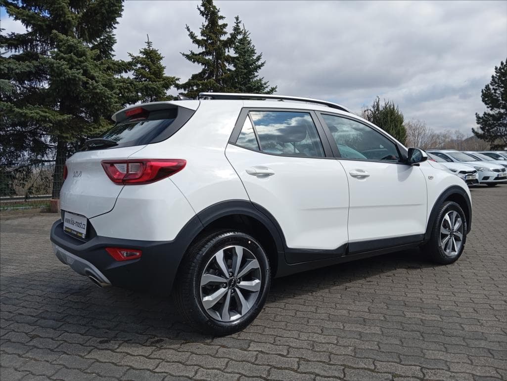 2025 Kia STONIC - 9
