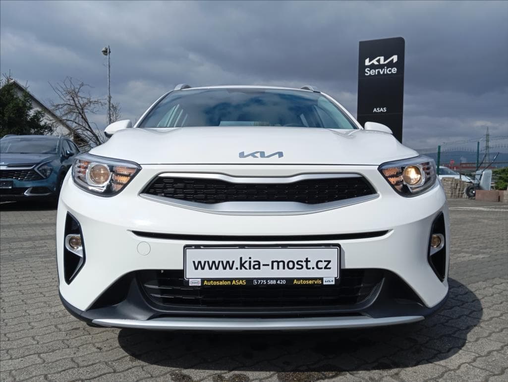2025 Kia STONIC - 3