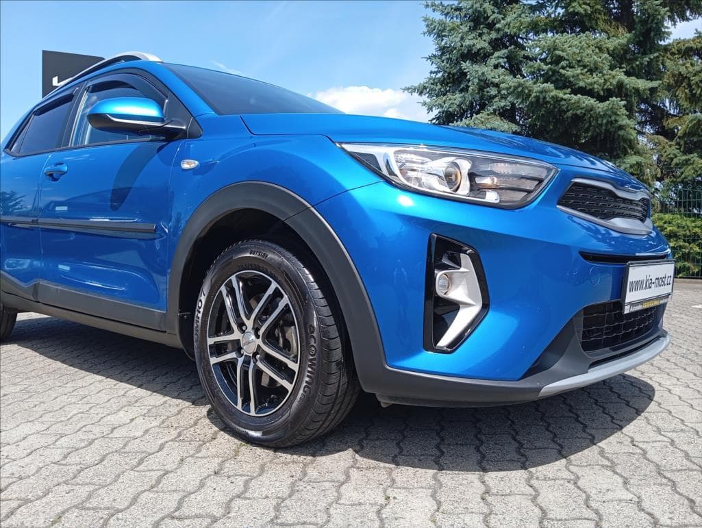 2021 Kia STONIC - 12