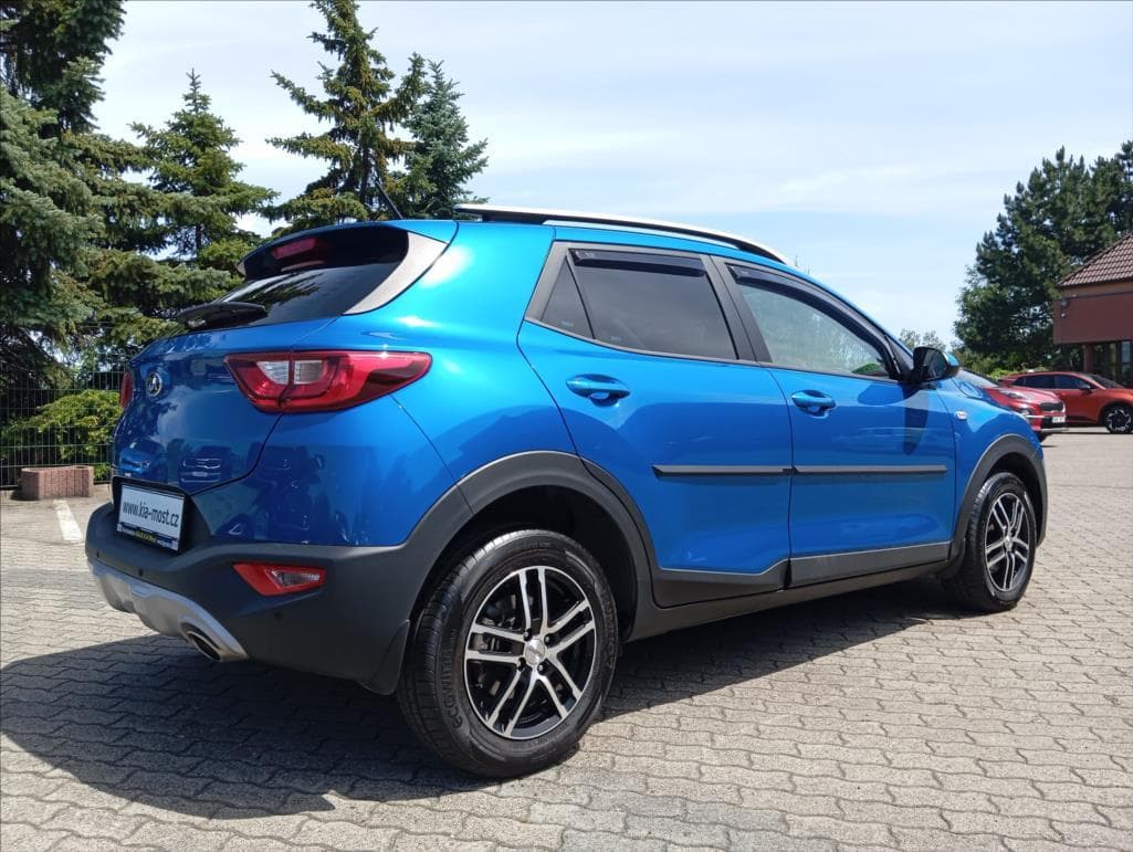 2021 Kia STONIC - 9