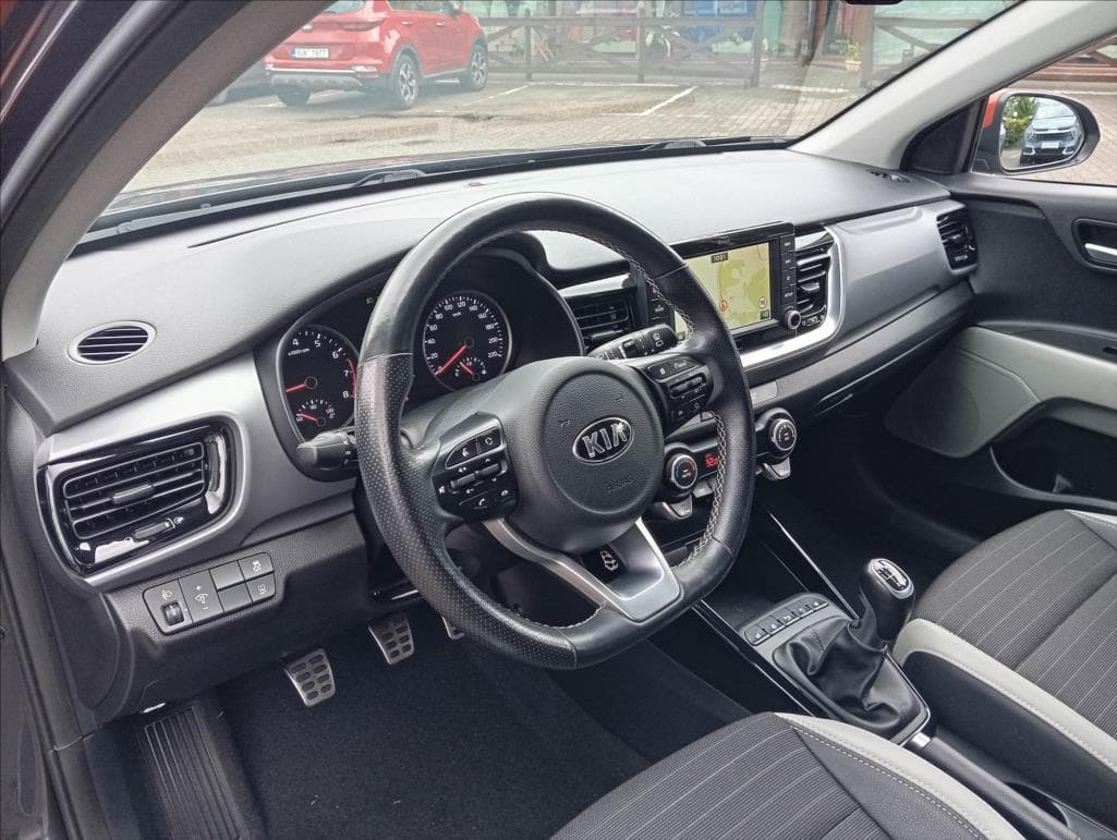 2019 Kia STONIC - 22