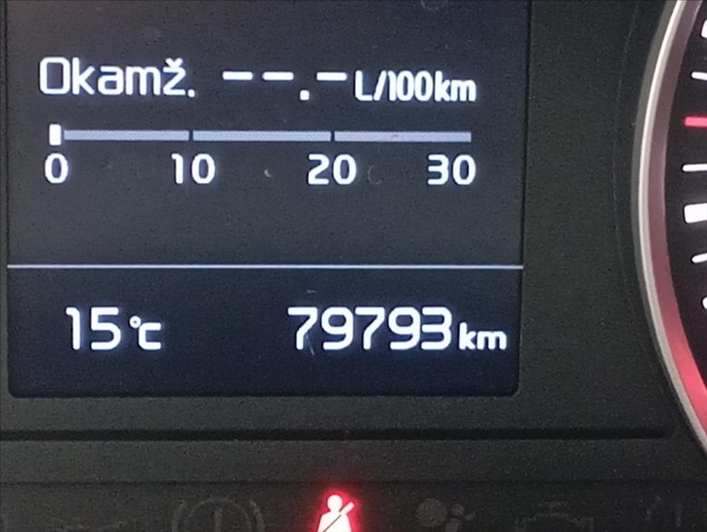 2019 Kia STONIC - 32