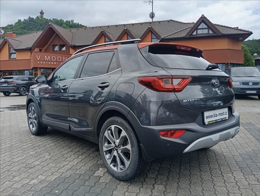 2019 Kia STONIC - 6