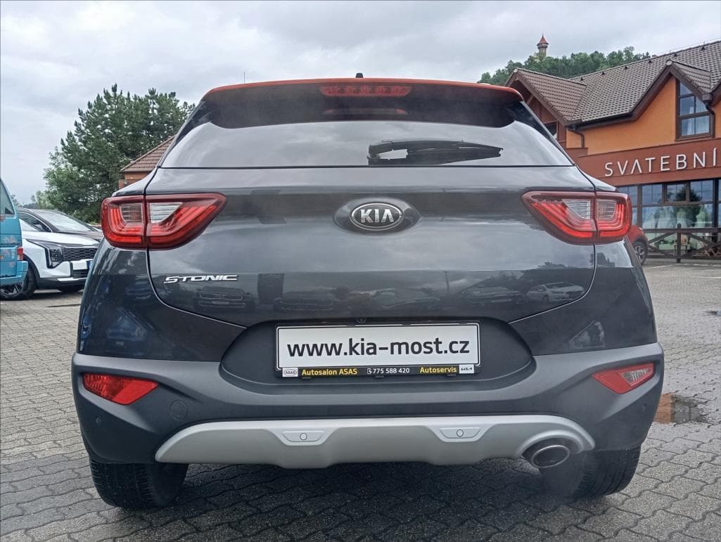 2019 Kia STONIC - 8