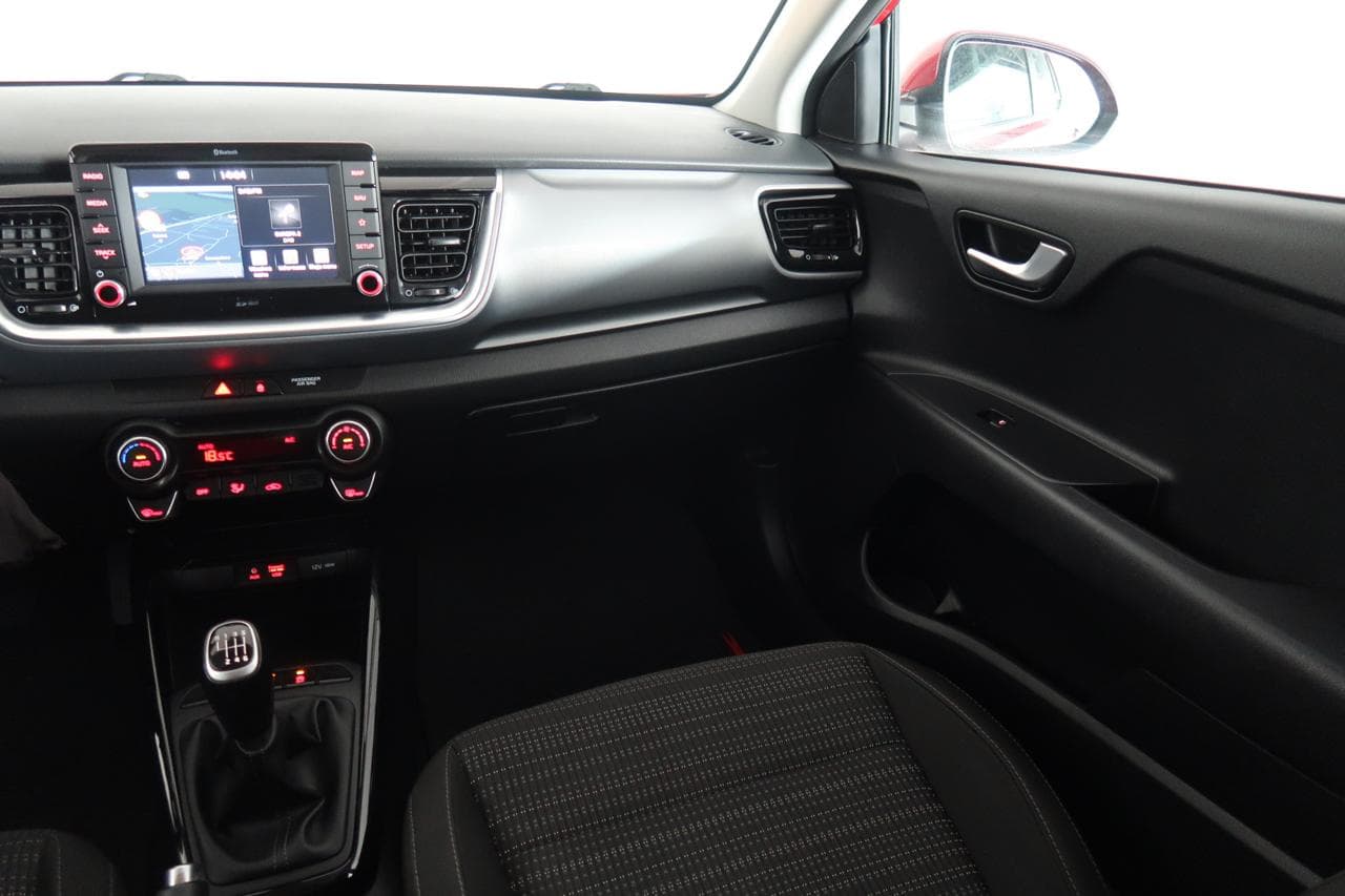 2019 Kia STONIC - 21
