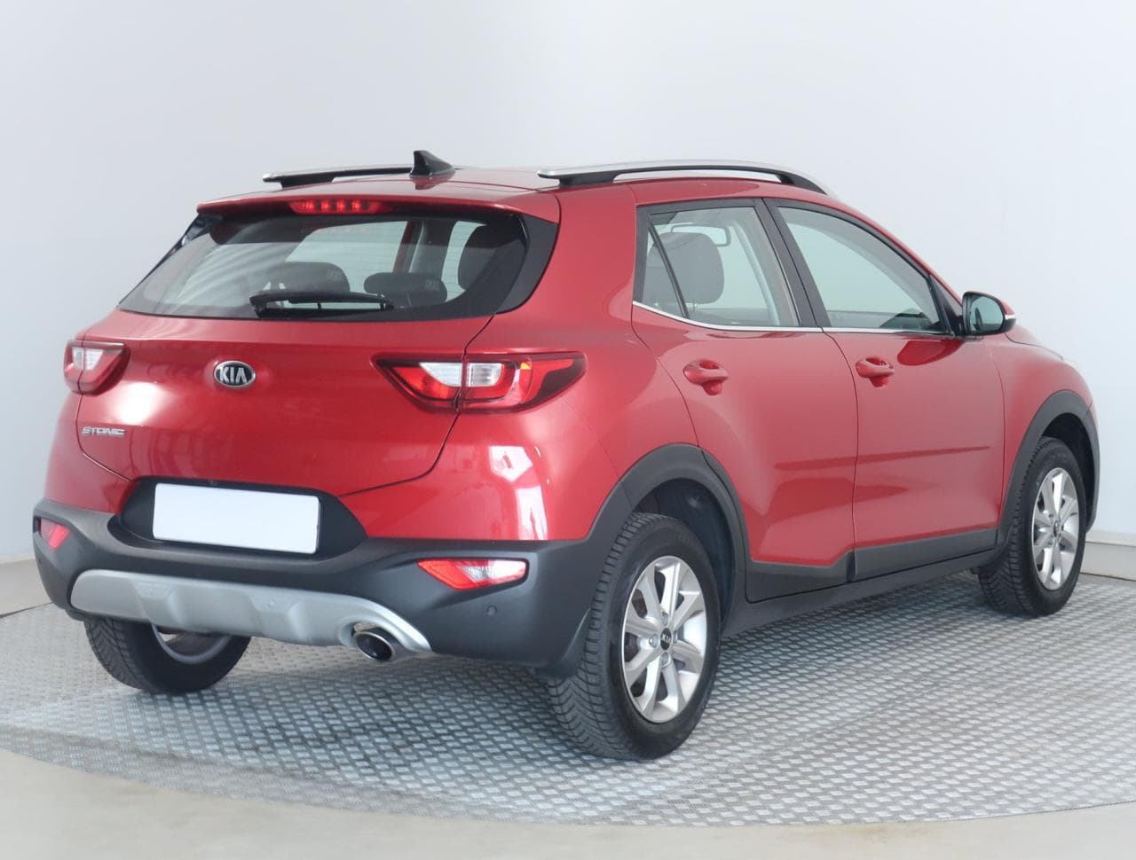 2019 Kia STONIC - 13