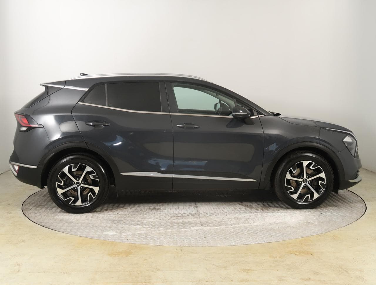 2022 Kia SPORTAGE - 8