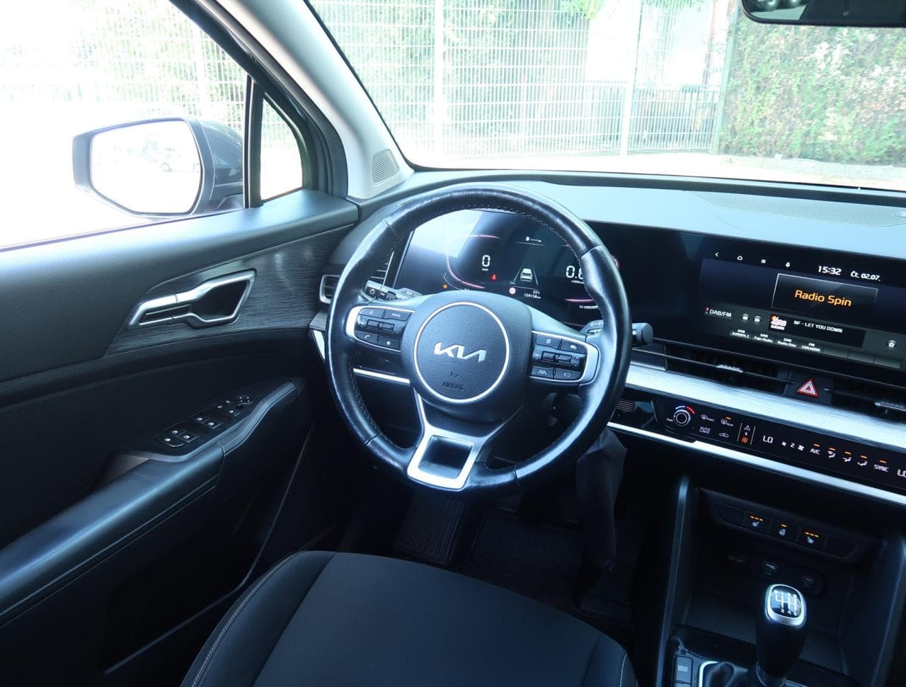 2022 Kia SPORTAGE - 9