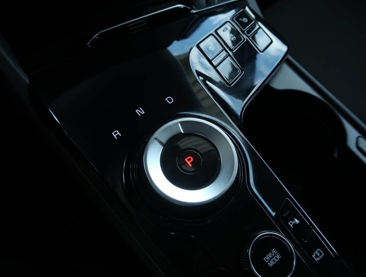 2022 Kia SPORTAGE - 19