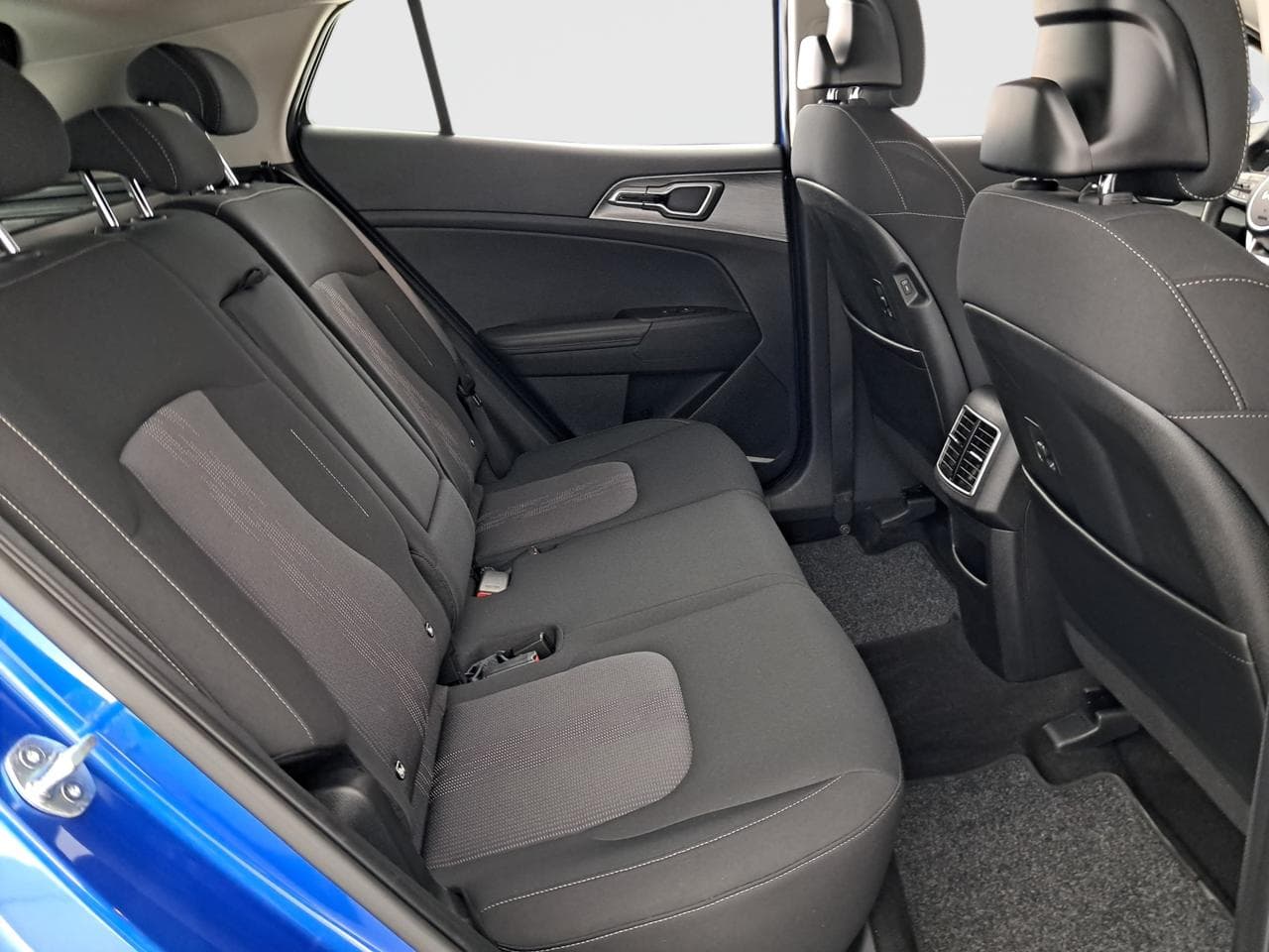 2023 Kia SPORTAGE - 13