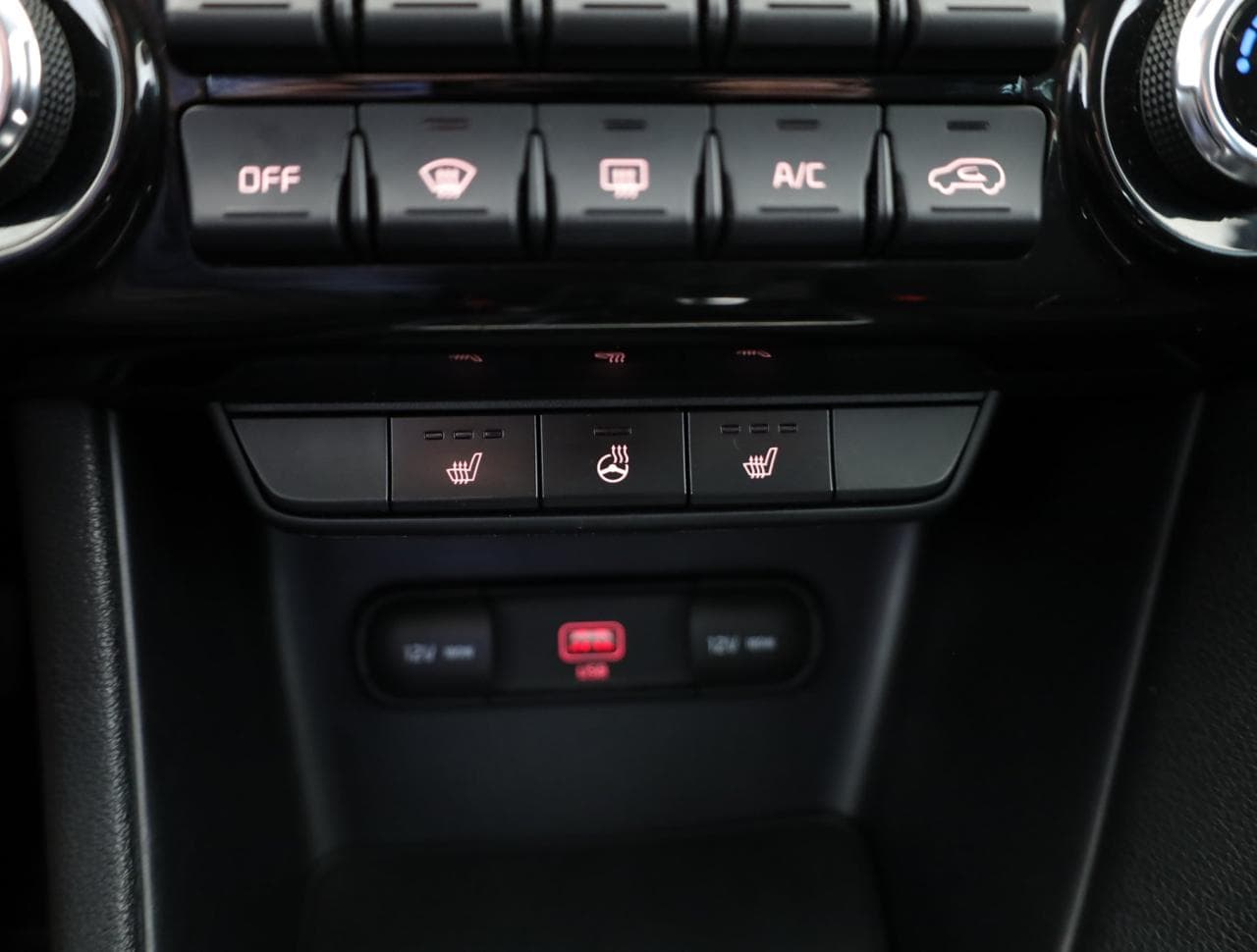 2019 Kia SPORTAGE - 19