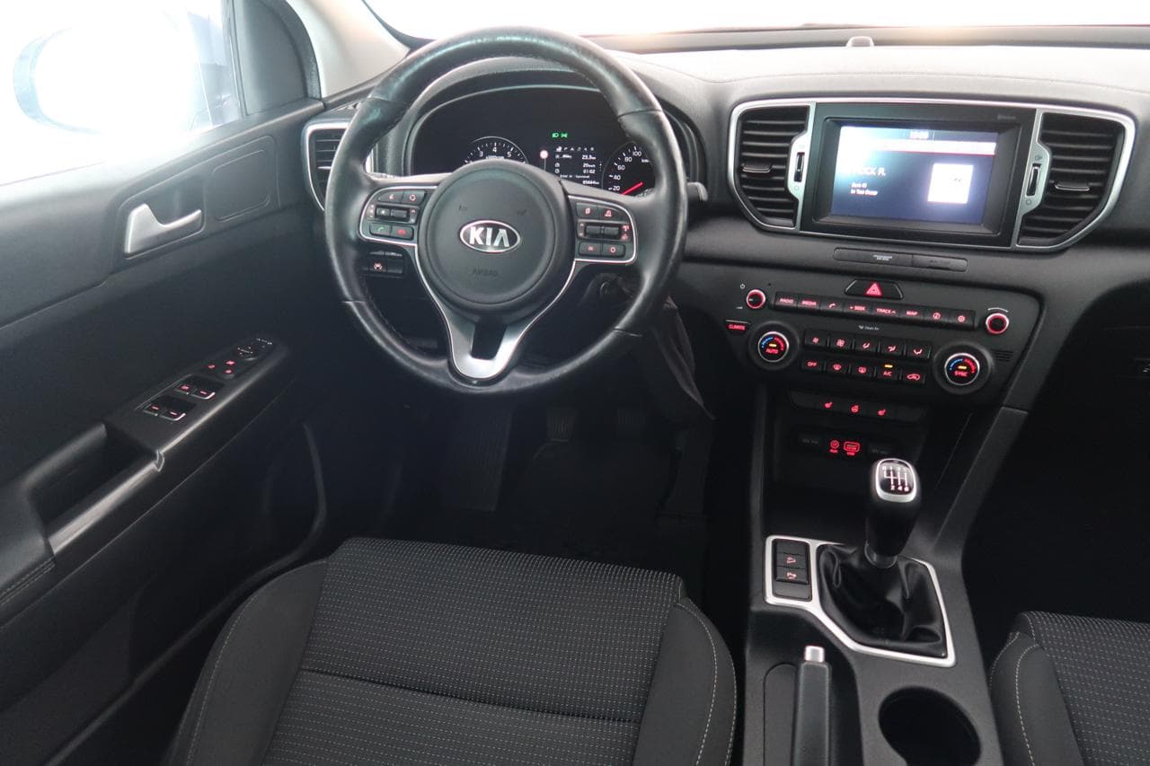 2017 Kia SPORTAGE - 9