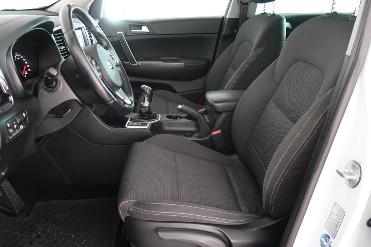 2017 Kia SPORTAGE - 16